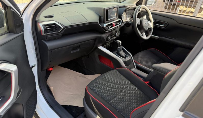 
								Toyota Raiz full									