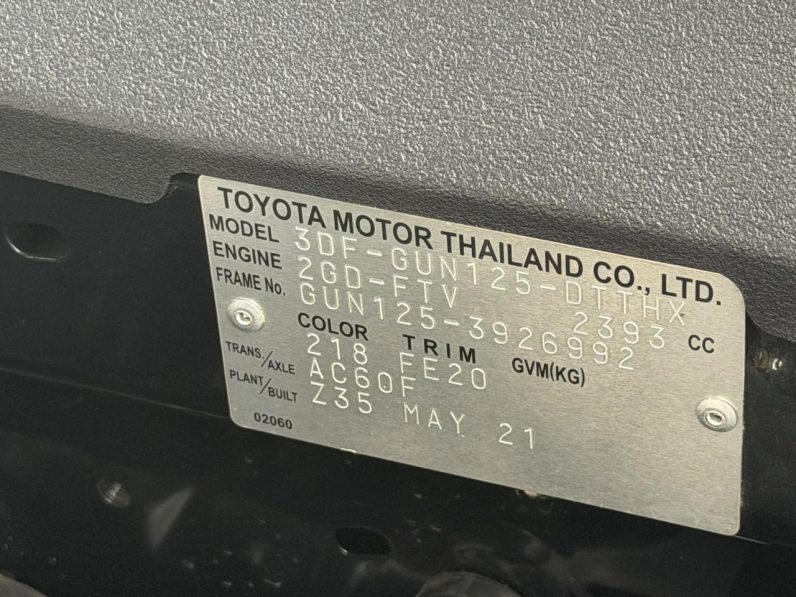 
								Toyota Hilux full									