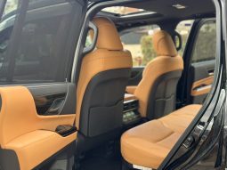 Lexus LX600