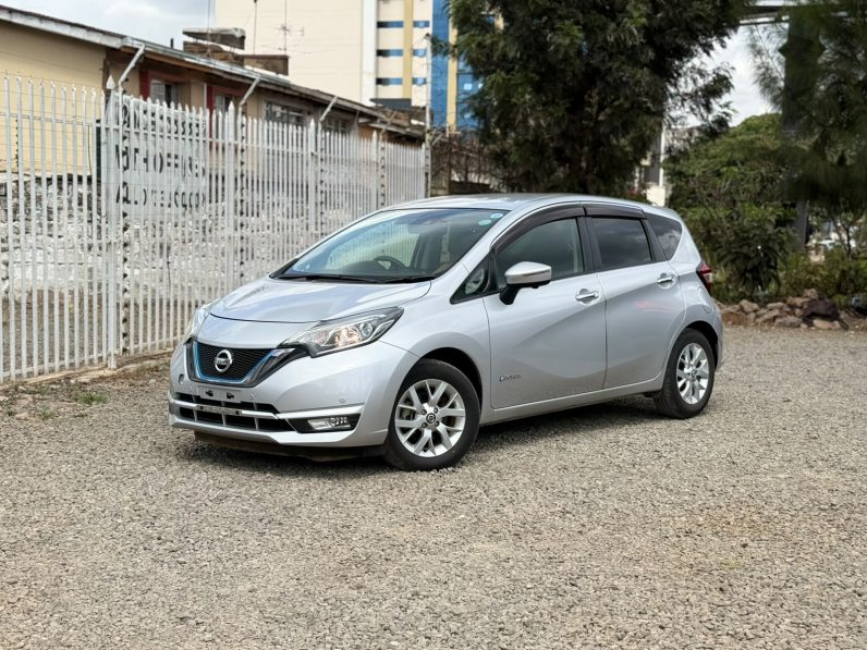 
								Nissan Note full									