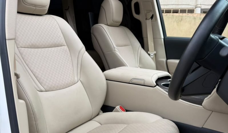 
								Toyota Land cruiser ZX  LC300 full									