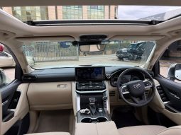 Toyota Land cruiser ZX  LC300