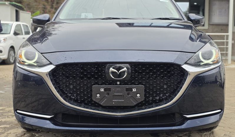 
								Mazda 2 full									