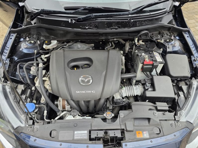 
								Mazda 2 full									