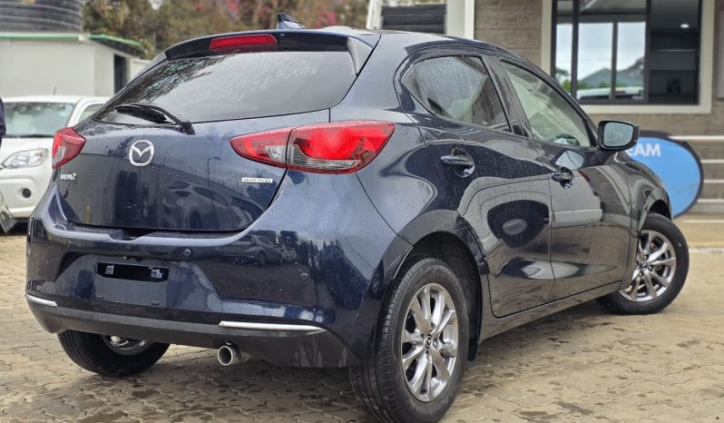 
								Mazda 2 full									
