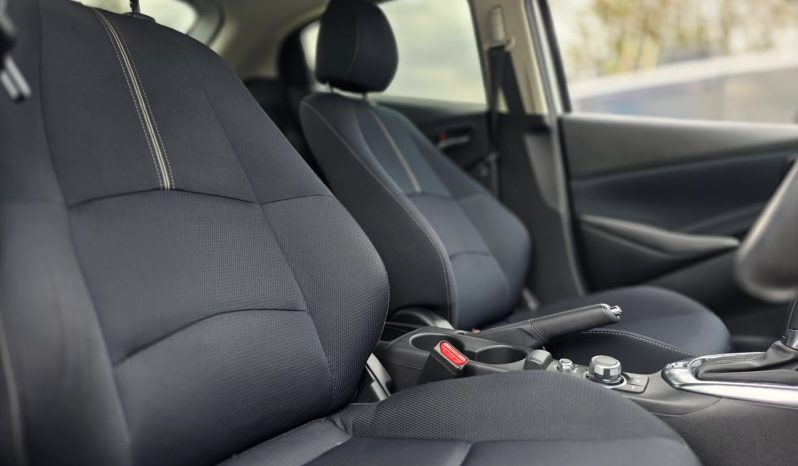 
								Mazda 2 full									