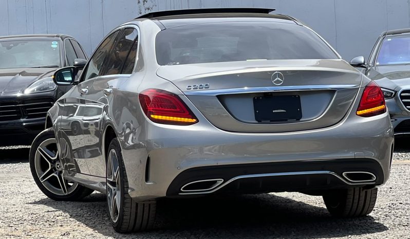 
								Mercedes-Benz C200 Laureus full									