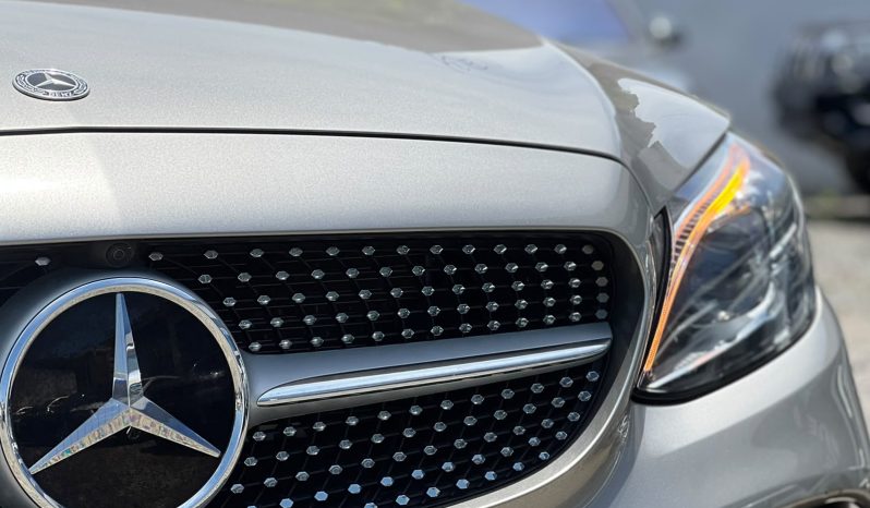 
								Mercedes-Benz C200 Laureus full									