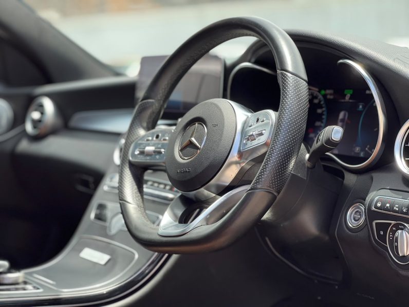 
								Mercedes-Benz C200 Laureus full									