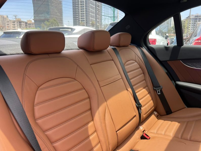 
								Mercedes-Benz C200 Laureus full									