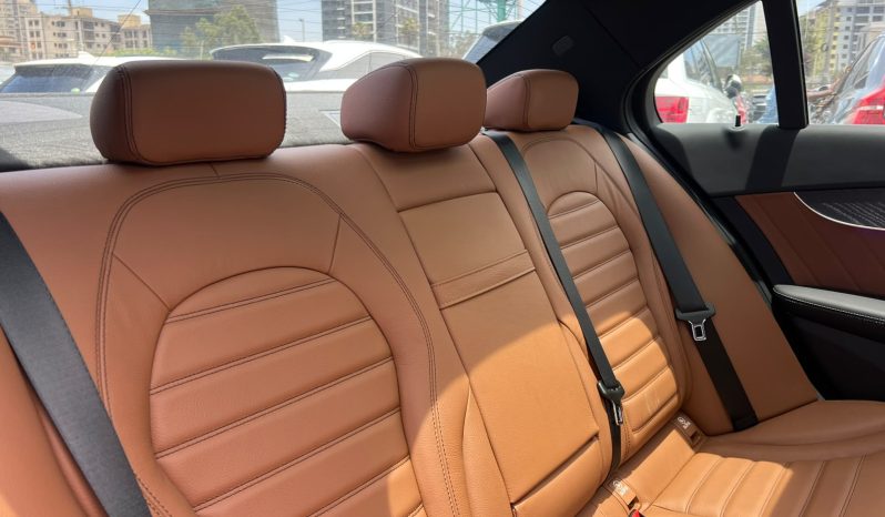 
								Mercedes-Benz C200 Laureus full									
