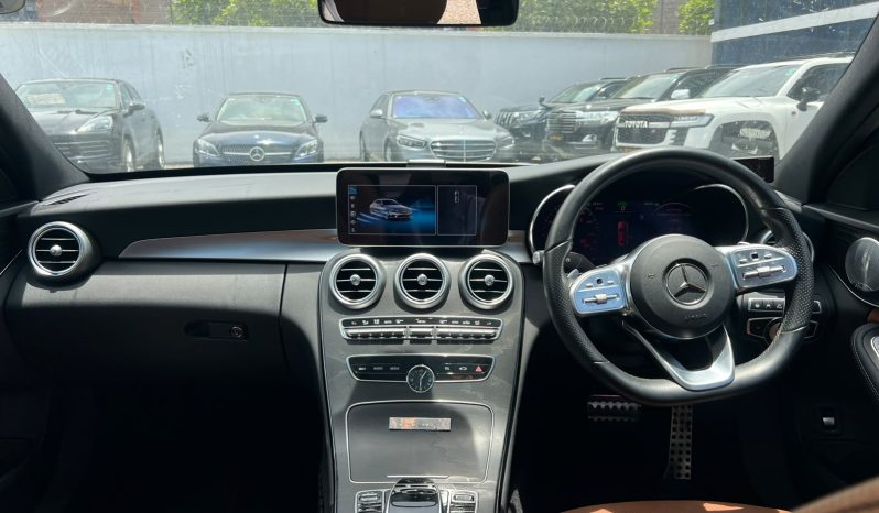 
								Mercedes-Benz C200 Laureus full									