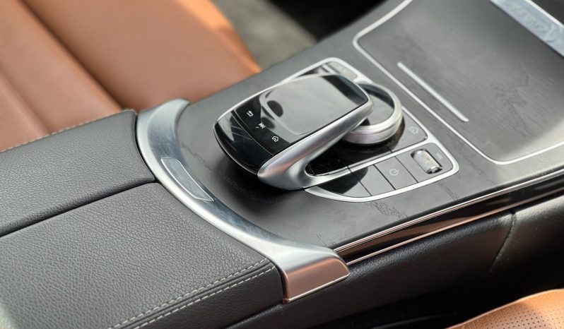 
								Mercedes-Benz C200 Laureus full									
