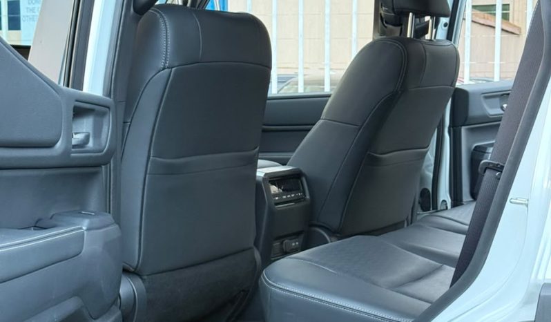 
								Toyota Land cruiser Prado J250 full									