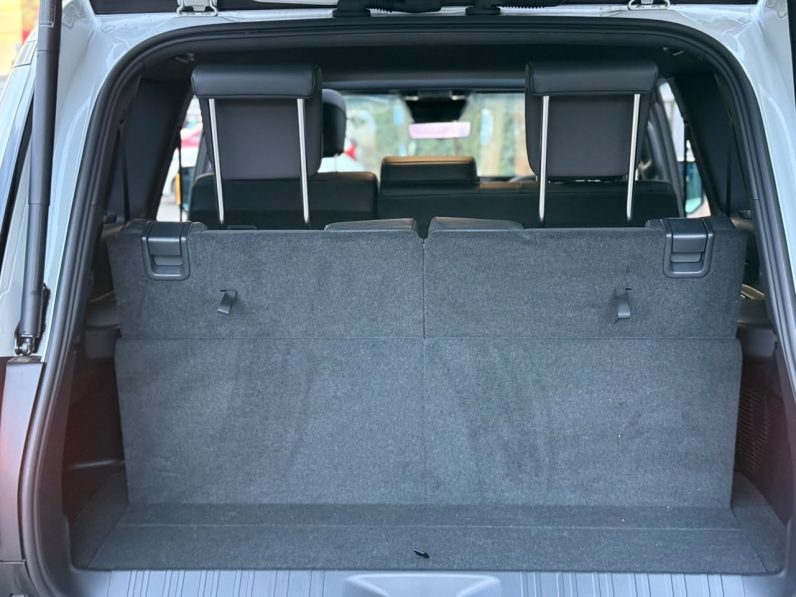 
								Toyota Land cruiser Prado J250 full									