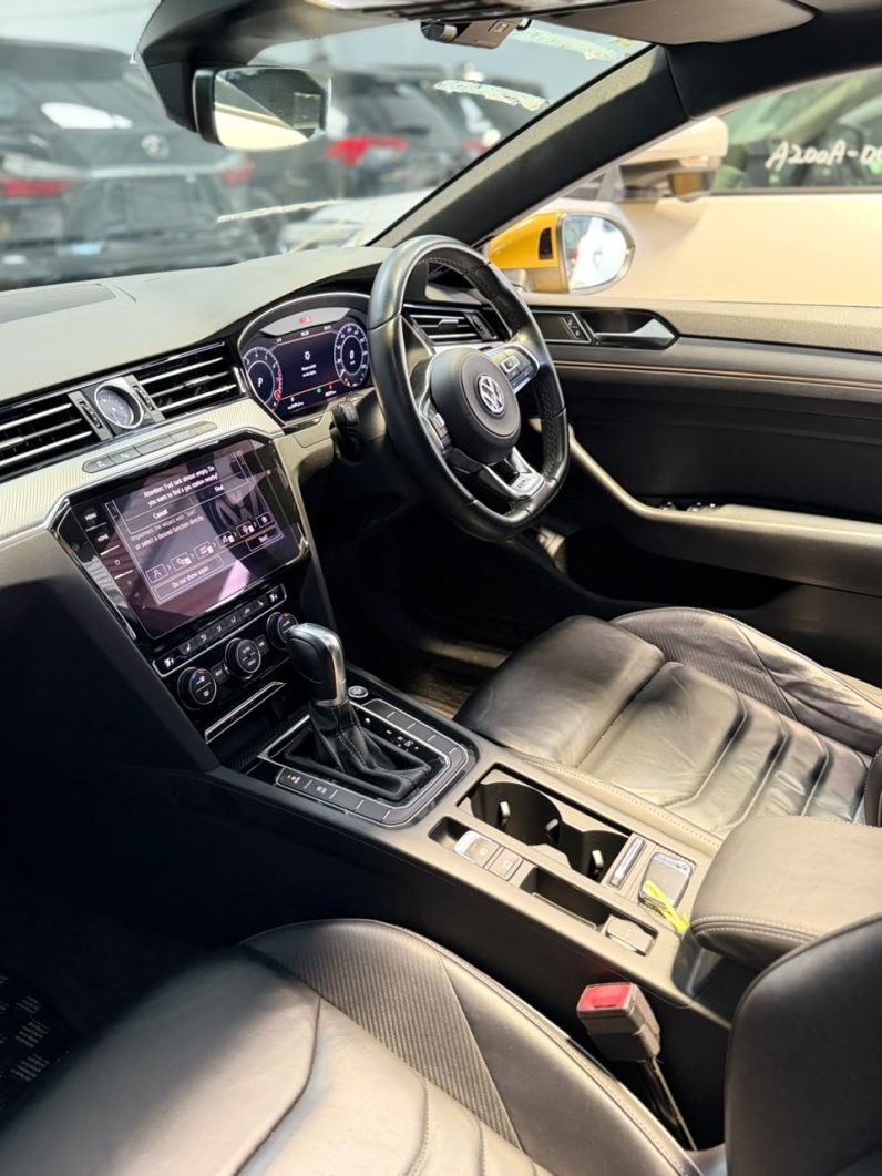 
								Voxwagen Arteon full									