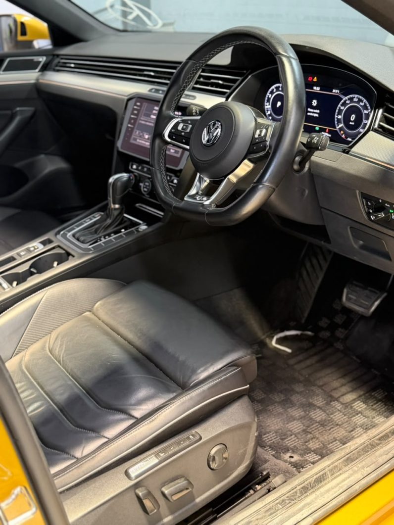 
								Voxwagen Arteon full									