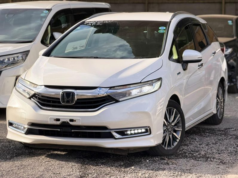 
								Honda Fit shuttle Z full									