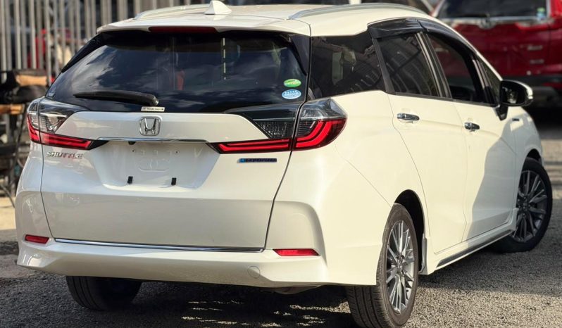 
								Honda Fit shuttle Z full									