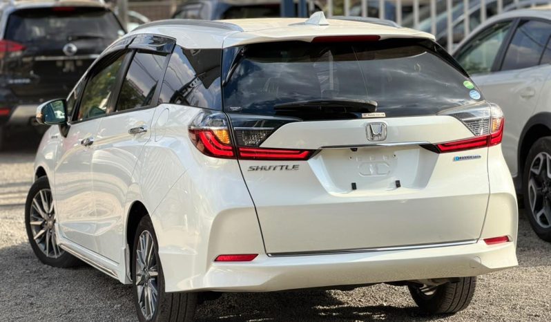 
								Honda Fit shuttle Z full									