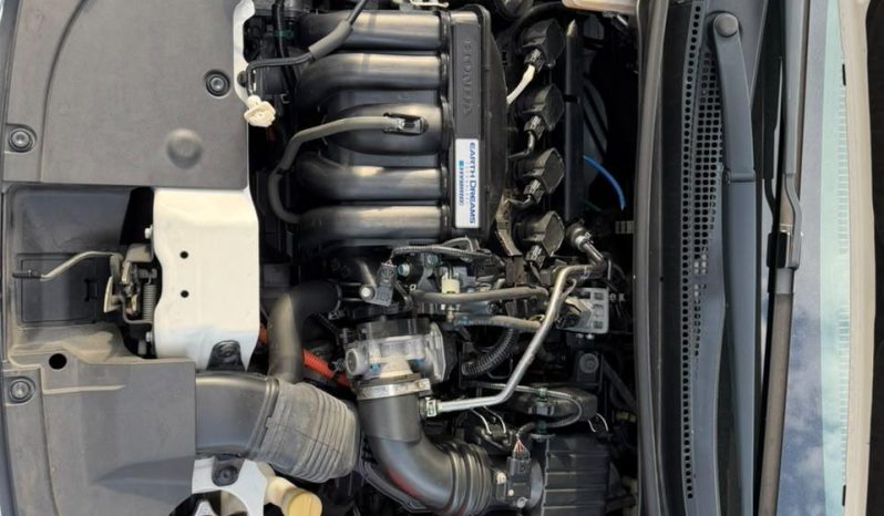 
								Honda Fit shuttle Z full									