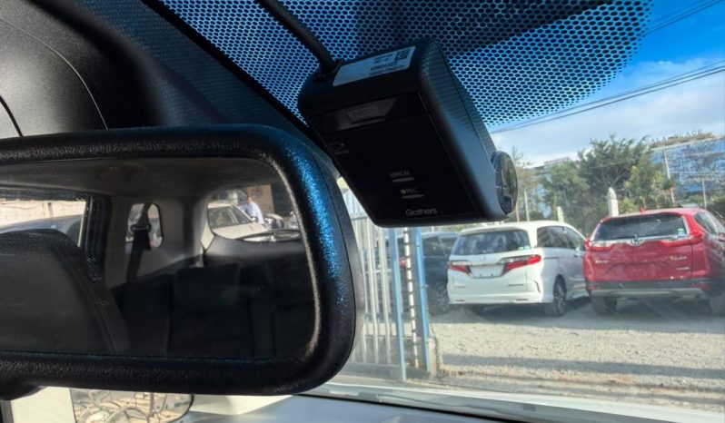 
								Honda Fit shuttle Z full									