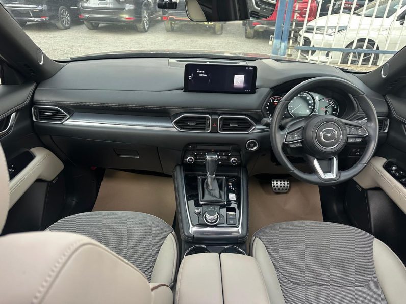 
								Mazda CX-8 full									