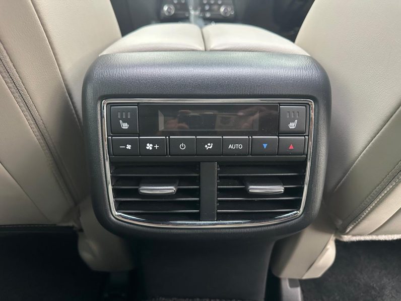 
								Mazda CX-8 full									