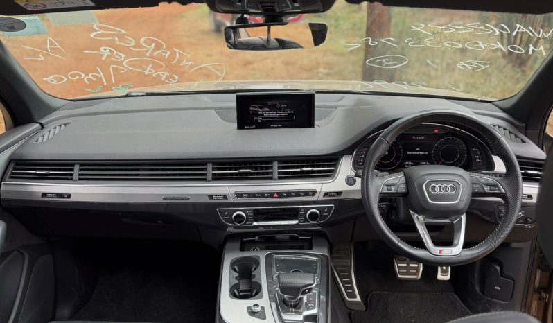 
								AUDI Q7 SLINE full									