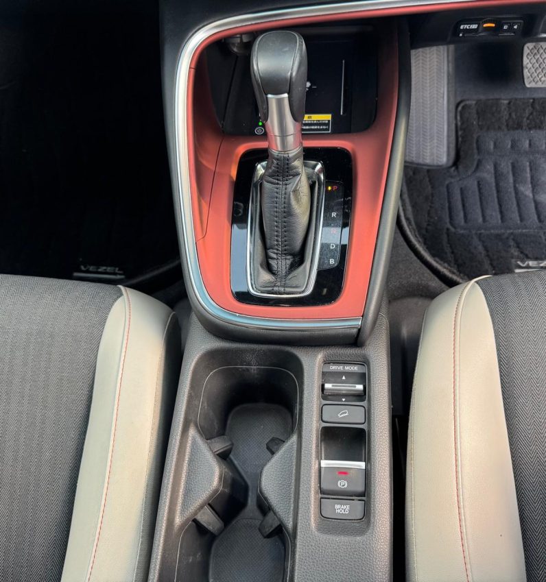
								HONDA VEZEL full									