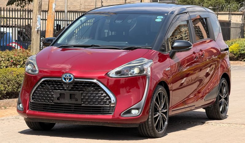 
								Toyota SIENTA full									