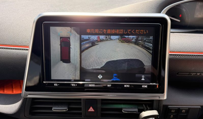 
								Toyota SIENTA full									