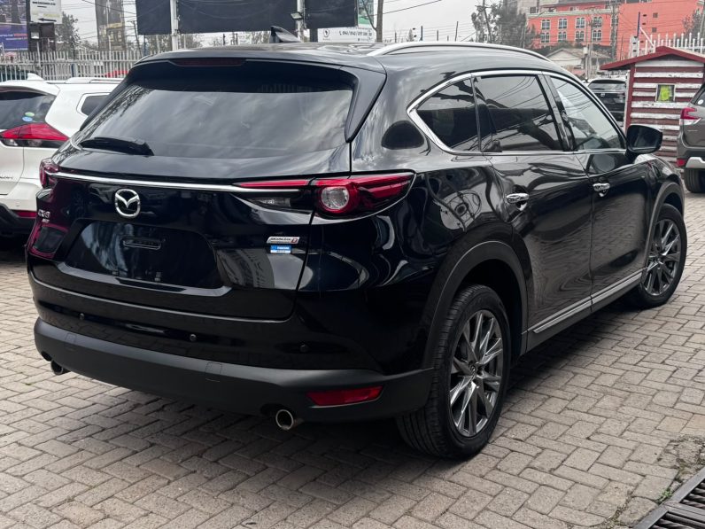 
								Mazda CX8 full									