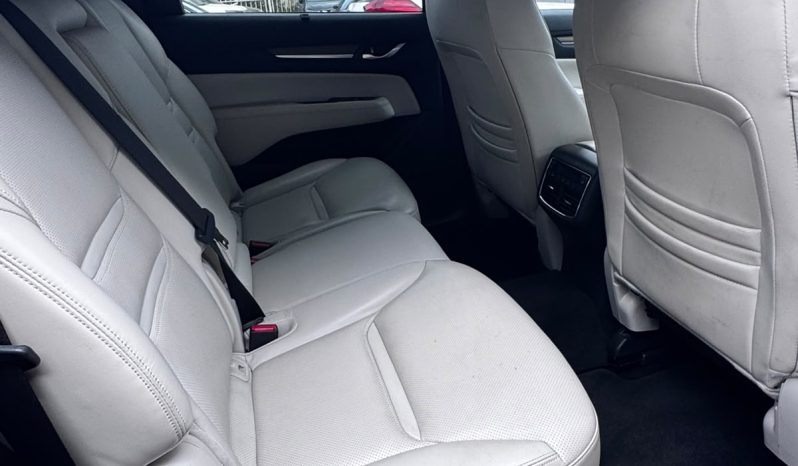 
								Mazda CX8 full									