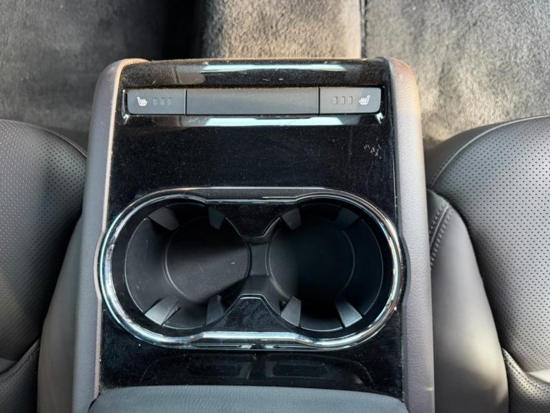 
								Mazda CX-8 full									