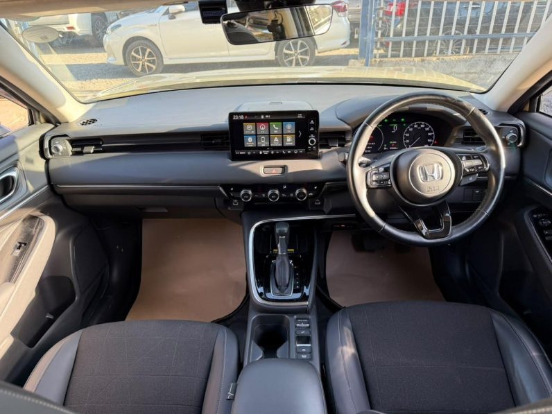 
								Honda Vezel full									