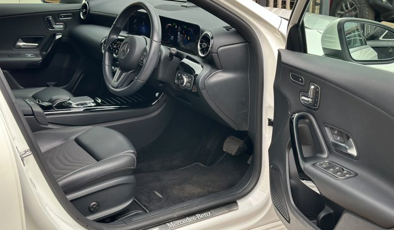 
								Mercedes Benz A180 full									