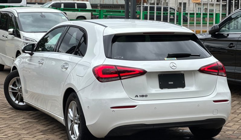 
								Mercedes Benz A180 full									
