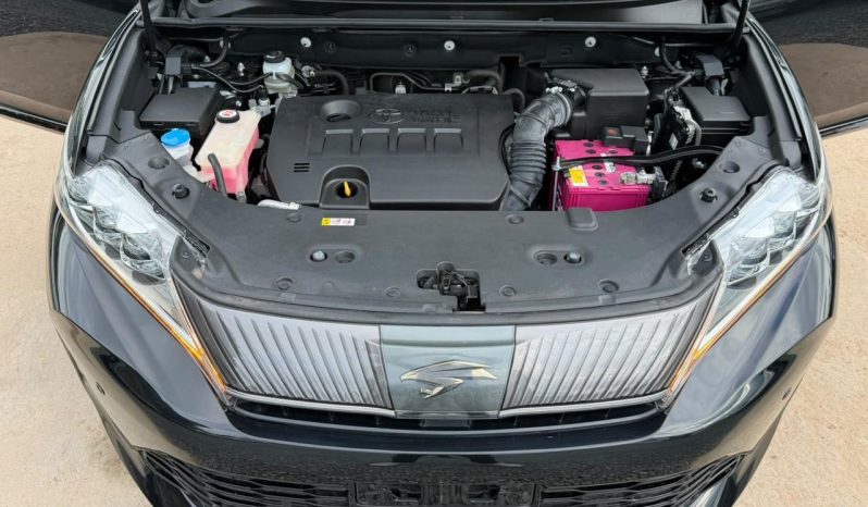 
								Toyota Harrier full									
