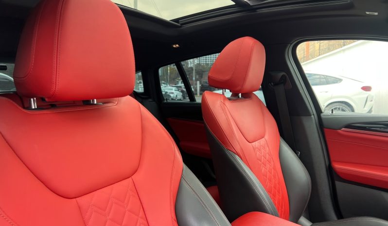 
								BMW X4 M40i full									