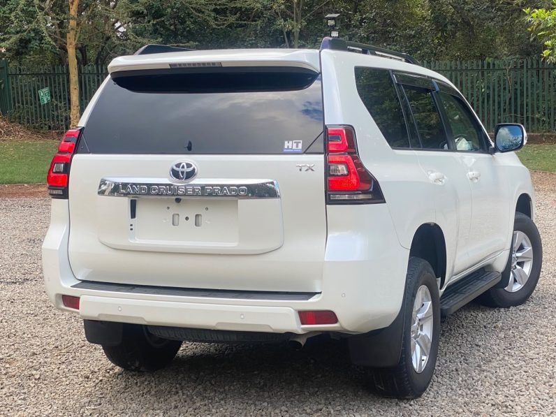 
								Toyota Land Cruiser Prado TX full									