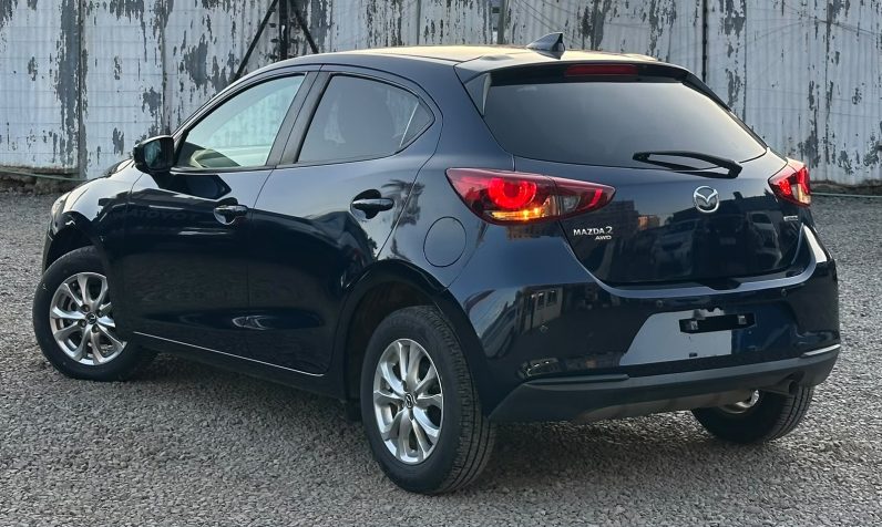 
								Mazda 2 full									