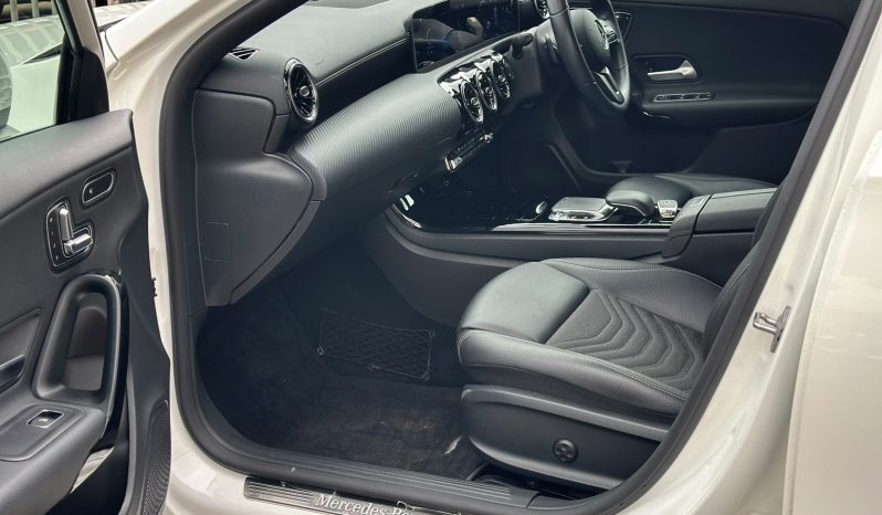
								Mercedes Benz A180 full									