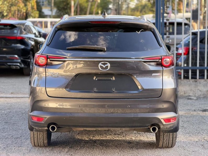 
								Mazda CX-8 full									
