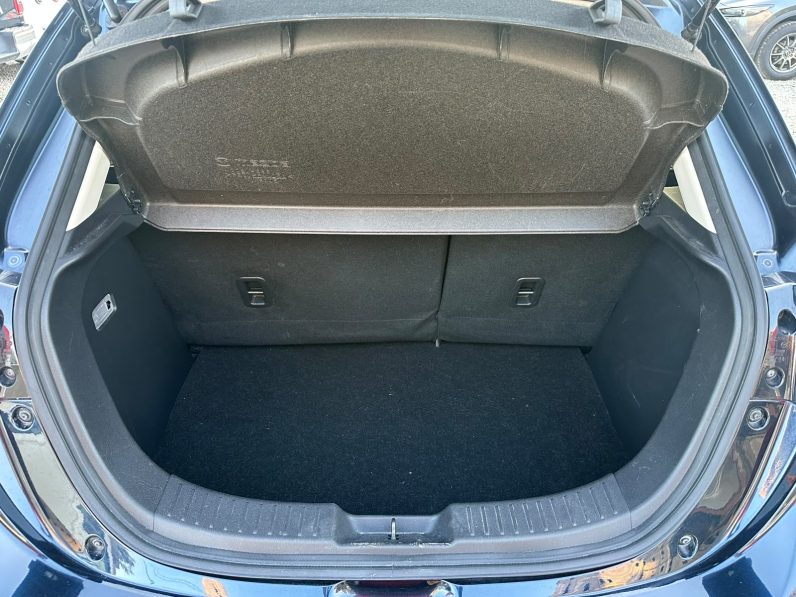 
								Mazda 2 full									