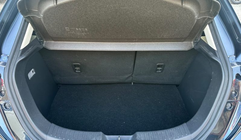 
								Mazda 2 full									