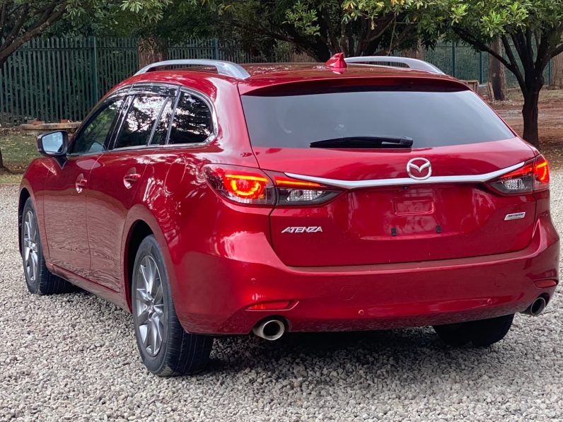 
								Mazda Atenza full									