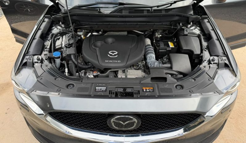 
								Mazda CX-5 full									