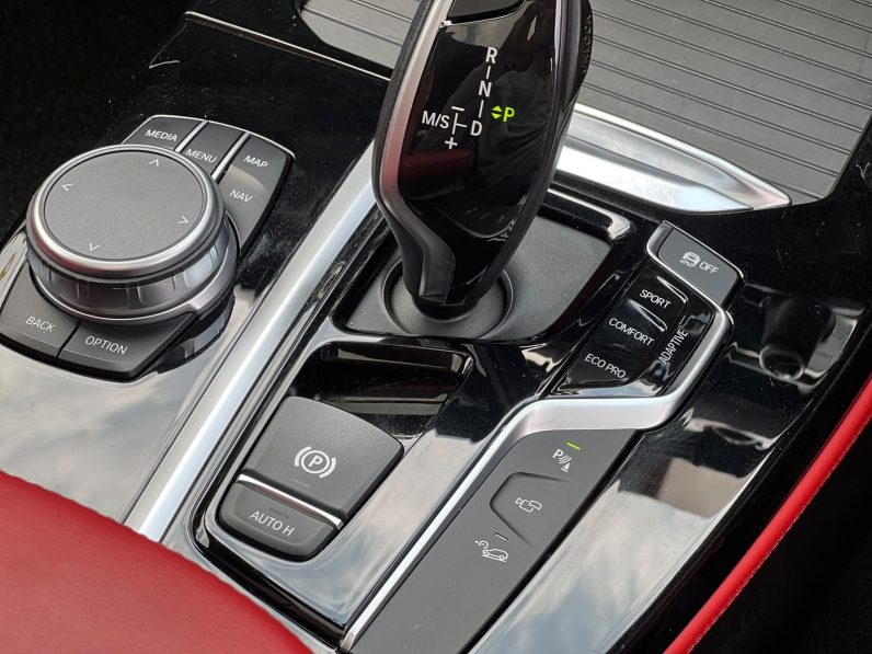 
								BMW X4 M40i full									