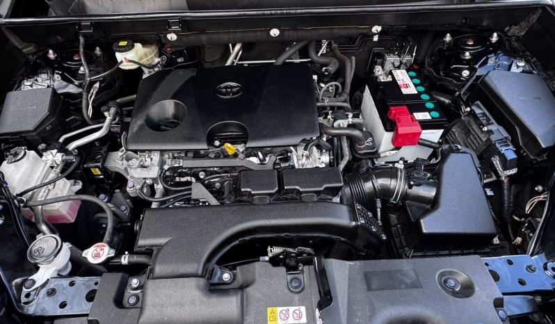 
								Toyota RAV4 full									